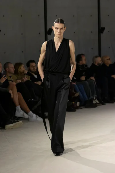 Look 38